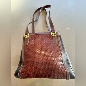 Vintage Bally Brown Woven Tote Bag. Good condition but zipper needs repair.